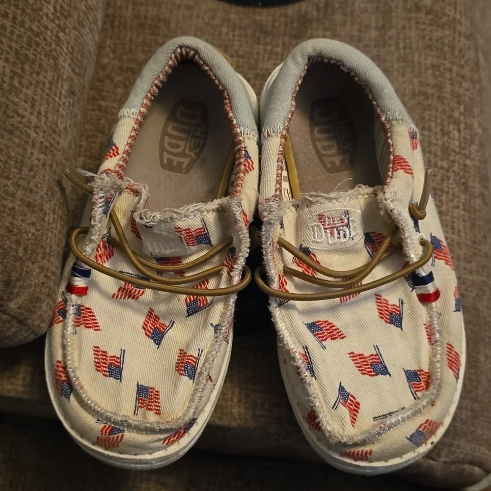 Hey Dude Kids' Moccasins - White‎ with Red and Blue Flags Size 9